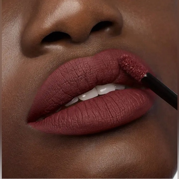 Christian Louboutin Rouge Louboutin Matte Fluid Lipstick Colour Corset D' Amour - Picture 5 of 12